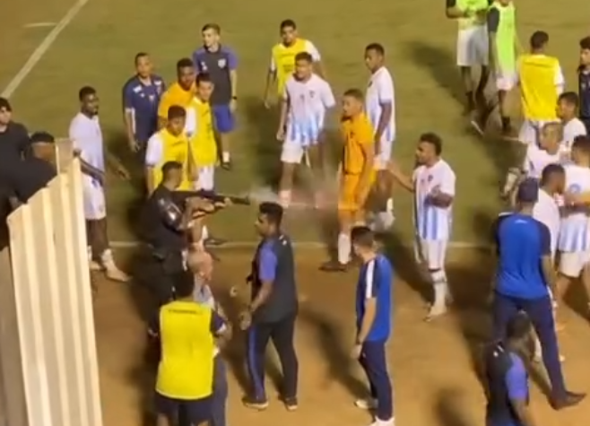 Goleiro do Grêmio Anápolis é baleado na perna por policial após jogo