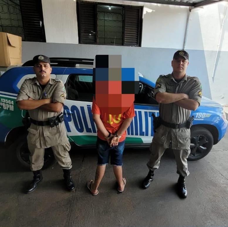 Homem é preso por desacato e injuria racial contra duas mulheres em Rio Verde