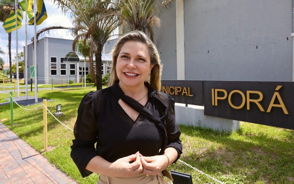 Dias após prisão de Naçoitan, vice-prefeita é empossada em Iporá