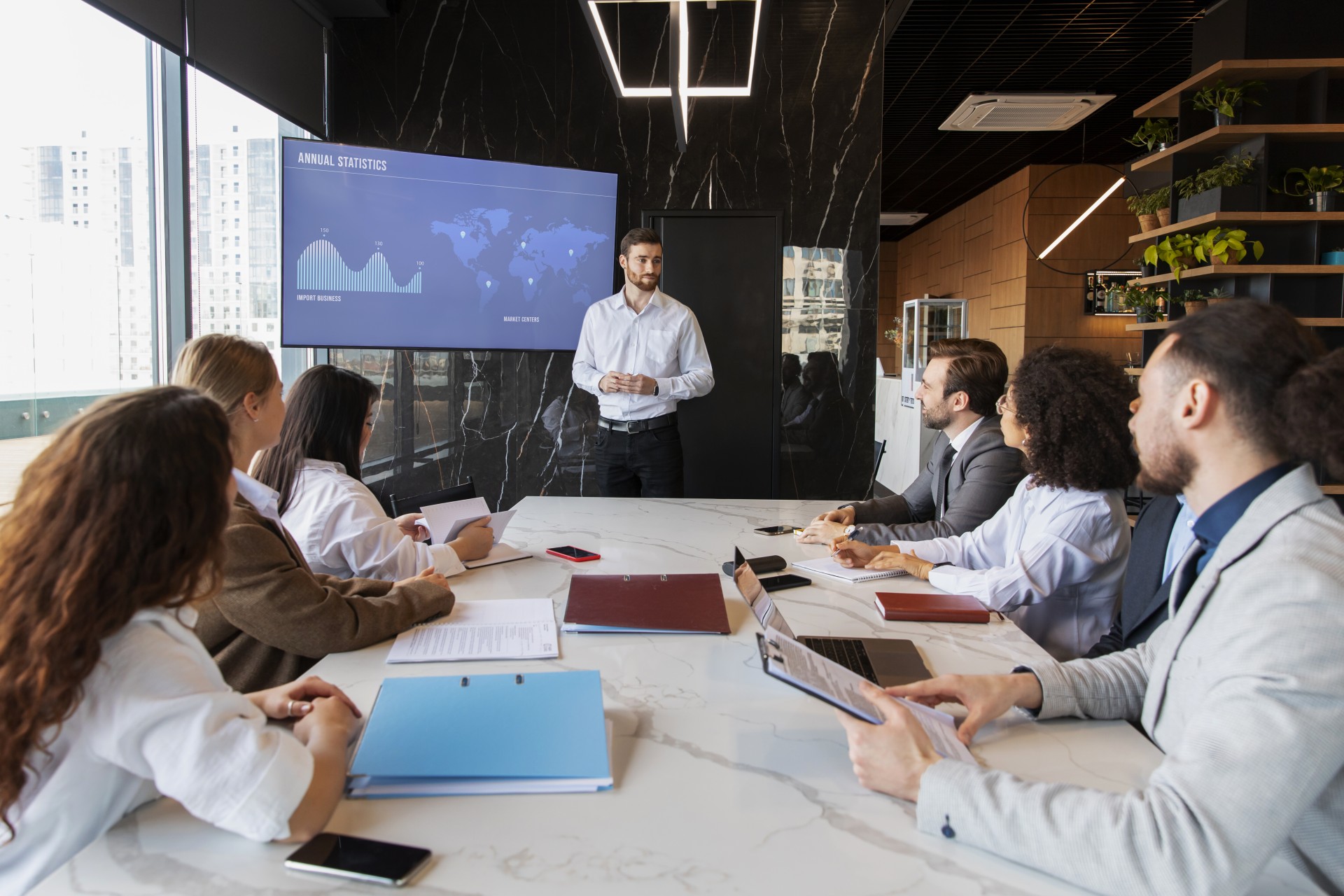 Após teste no Brasil, empresas decidem manter semana de 4 dias de trabalho