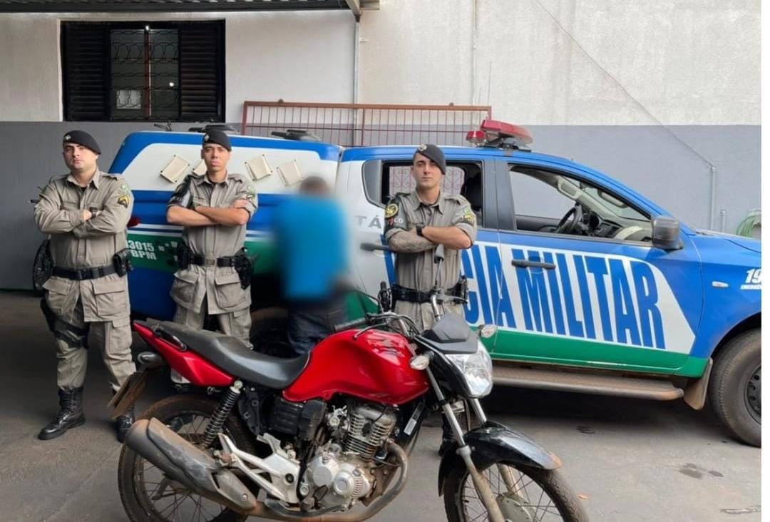 PM prende suspeito de furtar moto na Vila Renovação em Rio Verde