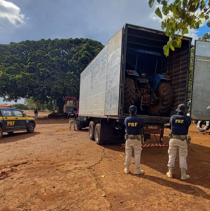 PRF recupera em Rio Verde máquinas agrícolas roubadas em Minas Gerais