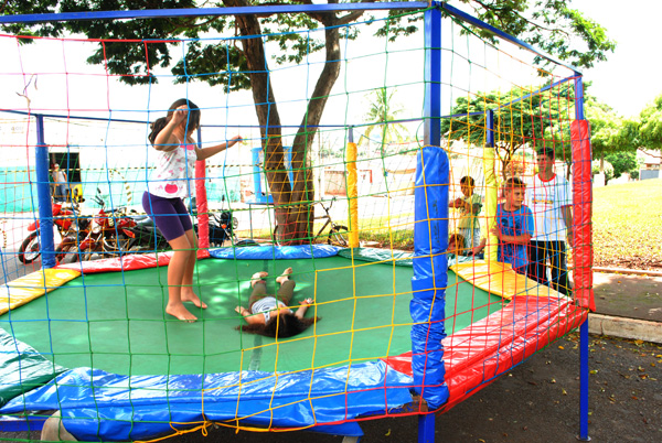 Rio Verde realiza Dia D de vacinação de crianças e adolescentes que festas em parques e praças