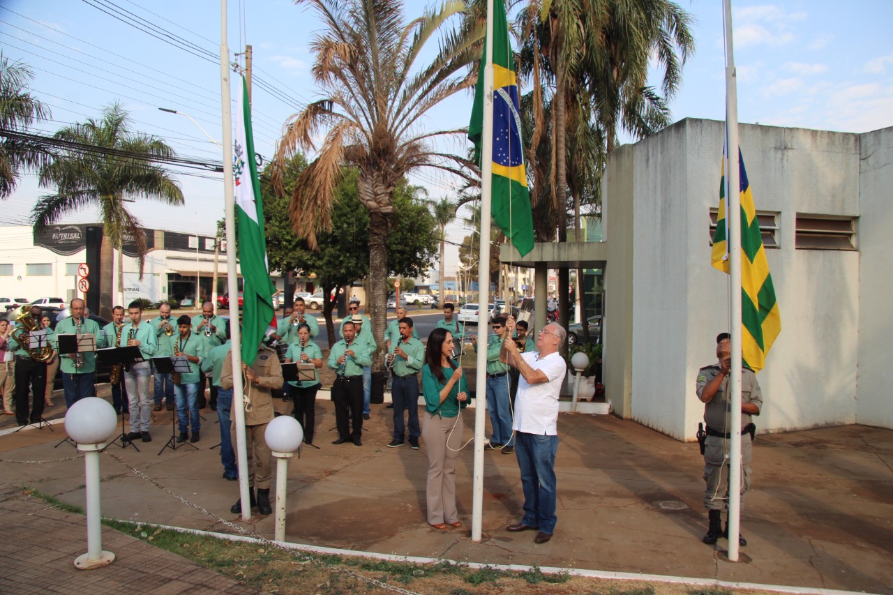 Rio Verde realiza Hasteamento da Bandeira por 7 de setembro