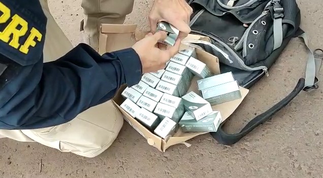 PRF apreende 1.250 munições com integrante de torcida organizada, em Itumbiara