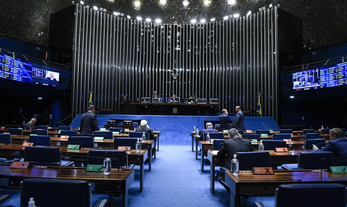 Senado aprova PL que inclui avaliação de sintomas de depressão em gestantes durante pré-natal