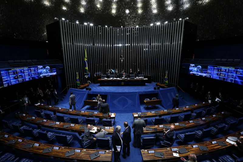 Senado aprova PEC Emergencial do auxílio emergencial em 1º turno