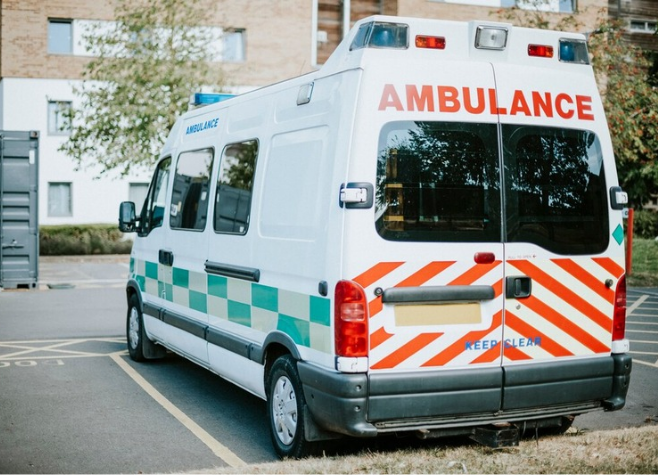 Pane em ambulância atrasa socorro, e paciente não resiste durante transferência