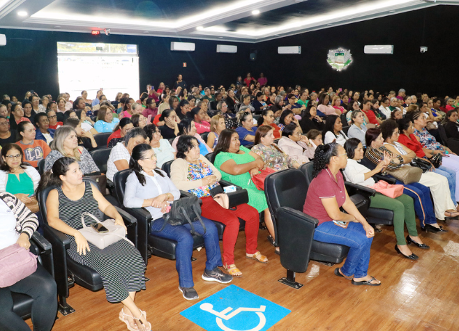 Volta às aulas: merendeiras e recreadores de Rio Verde passam por especialização 