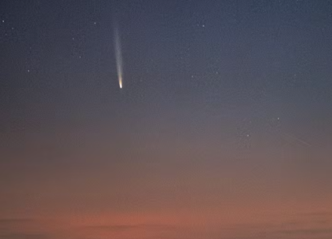 Cometa do Século pode ser visto a olho nu a partir da noite desta sexta-feira (27)