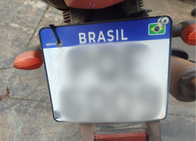 Força Tática prende jovem com placa de moto artesanal e entorpecentes em Rio Verde