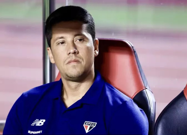 São Paulo FC demite Thiago Carpini após pressão da torcida e busca por renovação técnica