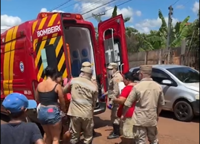 Mulher é esfaqueada pelo ex-companheiro dentro de casa em Santa Helena de Goiás