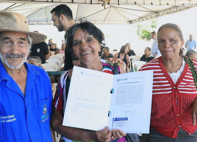 Moradores de Rio Verde vão receber escrituras; veja se você está na lista