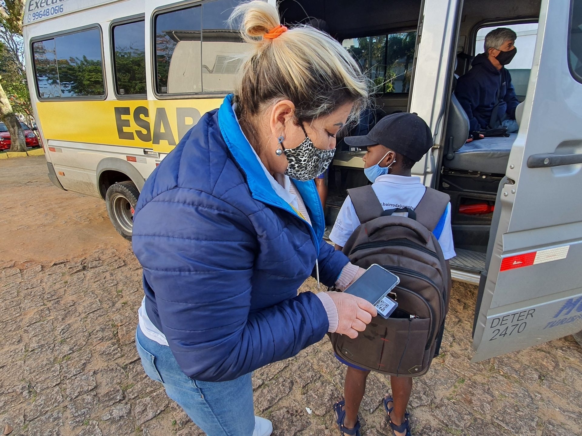 Transporte escolar poderá ser rastreado via GPS em Goiás