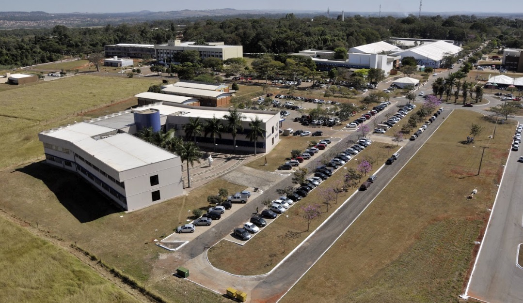 UFG recomenda uso de máscaras em aulas após aumento de casos de Covid