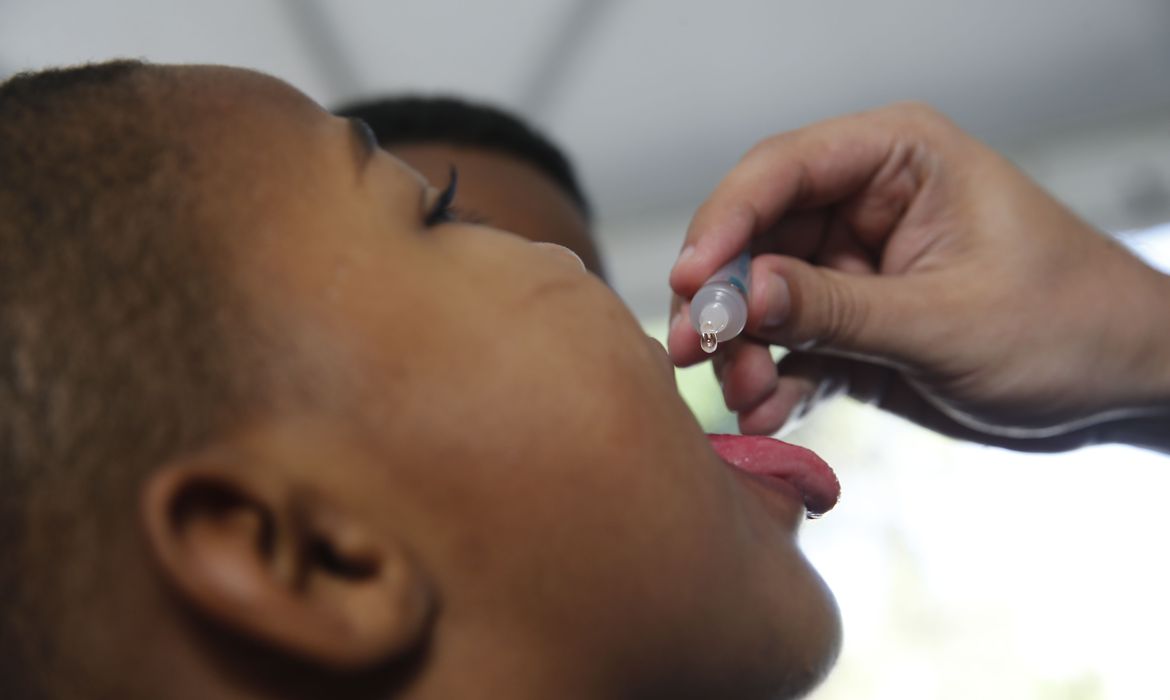 Campanha de vacinação contra poliomielite é prorrogada em Goiás, Rio Verde vacinou apenas 25,30%
