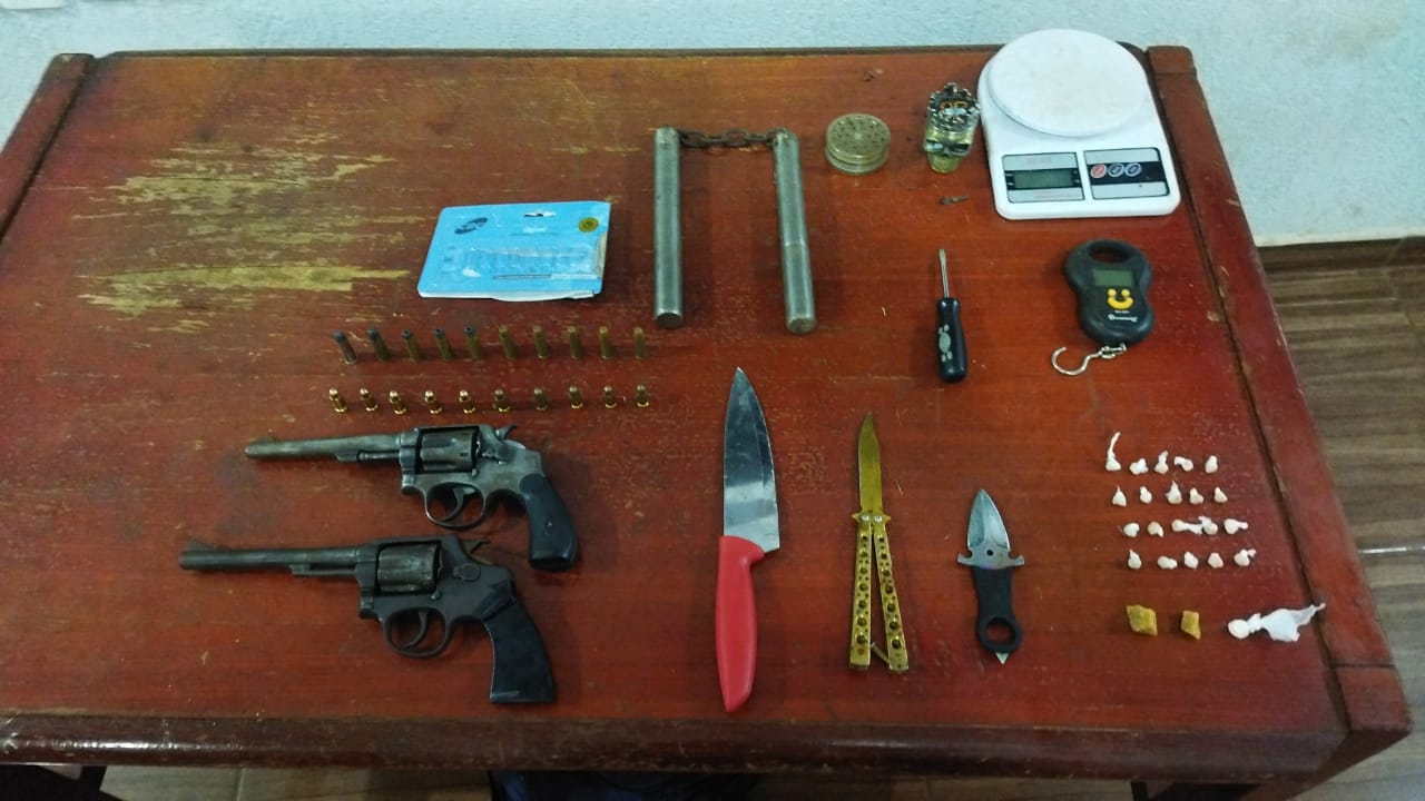 Polícia Militar e GCM realizam operação integrada e apreendem duas armas de fogo e drogas