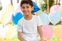 Morte de criança após aplicação de medicamento leva polícia a pedir prisões