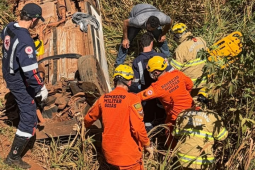 Capotamento na BR-060 deixa vítima ferida e mobiliza equipes de resgate em Rio Verde