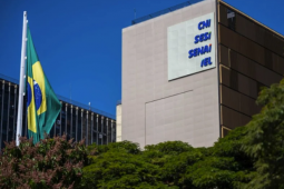 Representantes da indústria nacional aciona STF contra fim da taxa das blusinhas e aponta motivação eleitoral