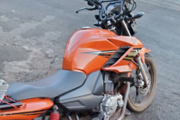 Colisão entre motocicleta e bicicleta deixa motociclista ferido no Parque Bandeirante, em Rio Verde