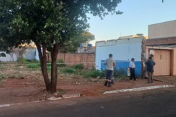 Corpo carbonizado é encontrado em lote baldio no Bairro Popular