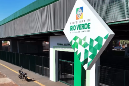 Feira da Promissão volta ao Terminal do Zequinha após revitalização, em Rio Verde