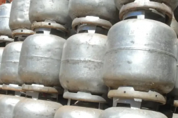 Governo anuncia pacote emergencial para conter alta do diesel e gás de cozinha 
