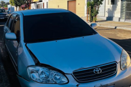 Gestante fica ferida após colisão entre dois carros no Jardim América, em Rio Verde