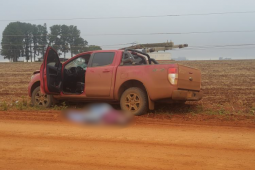 Homem morre após caminhonete atingir poste e sofrer descarga elétrica na zona rural de Rio Verde