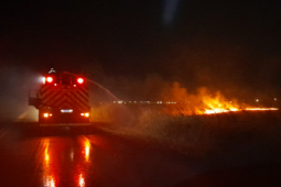 Incêndio atinge área de 166 mil m² próxima do aeroporto durante a madrugada em Rio Verde