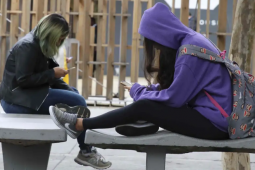 Lei Felca entra em vigor nesta terça (17) com regras mais rígidas para proteger menores na internet