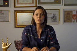 Flávio Bolsonaro pede desculpas a Michelle e reforça convite para reunião com lideranças conservadoras