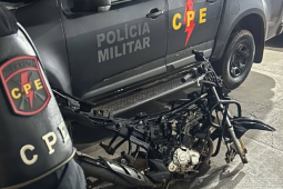 Moto furtada é recuperada pela polícia desmontada em área de mata no Santa Luzia, em Rio Verde