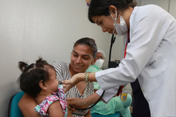 Mulheres passam a ser maioria entre médicos no Brasil, aponta estudo