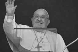Adeus ao Papa Francisco: líder religioso deixa legado de compaixão, inclusão e coragem