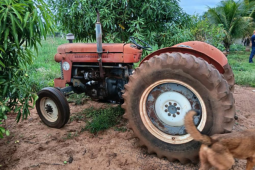PM recupera trator furtado na zona rural de Rio Verde; dois são levados à delegacia