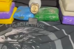 Polícia Civil barra droga e arma avaliadas em R$ 500 mil antes de chegarem a Goiás 