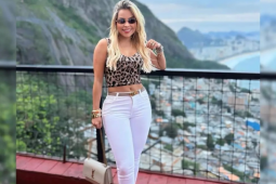 Saiba quem é a prefeita que causou polêmica após aparecer dançando de biquini nas redes sociais