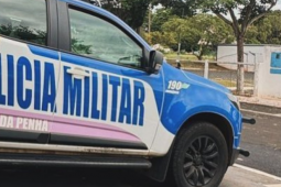 PM prende homem por oferecer drogas a menor e violar medida judicial