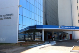 Fraude no INSS: AGU pede bloqueio bilionário de entidades, mas exclui sindicatos ligados ao PT