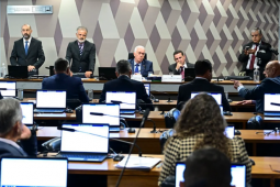 CCJ do Senado aprova o fim da escala 6x1 de trabalho