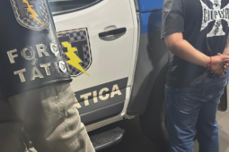 Suspeito de estupro tenta fugir por 120 km, mas acaba preso pela Força Tática