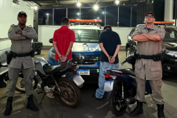 Em menos de 24h, PM prende dupla e recupera motocicletas furtadas em Rio Verde