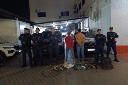 GCM prende duas pessoas por furtos de fios e ferragens de torres de telefonia e prédio público em Rio Verde