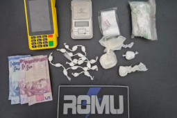 ROMU apreende cocaína e materiais ligados ao tráfico em distribuidora de bebidas em Rio Verde