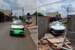Carro atinge muro de residência após colisão em cruzamento de Rio Verde
