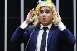 Justiça anula condenação de Nikolas Ferreira por discurso com peruca na Câmara