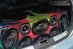 Alego aprova regras para uso de som automotivo em Goiás 